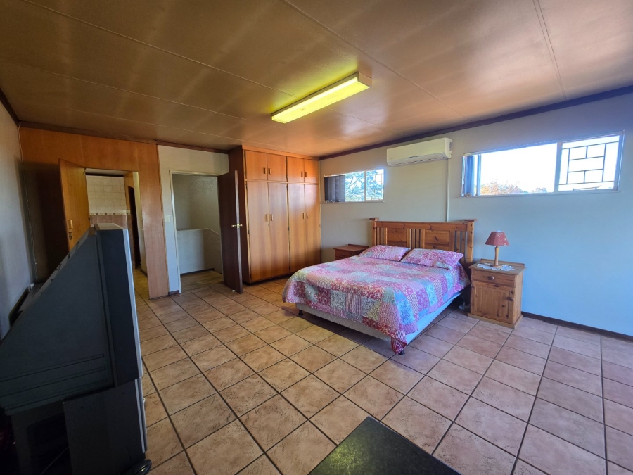 4 Bedroom Property for Sale in Universitas Ridge Free State